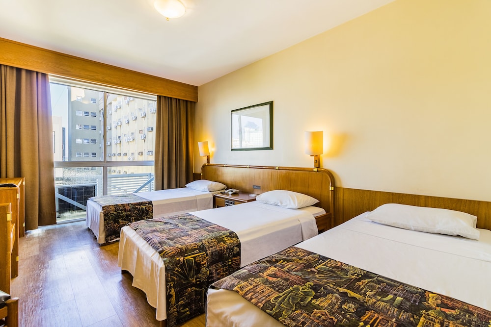DELUXE, TRIPLE, 3 BEDS