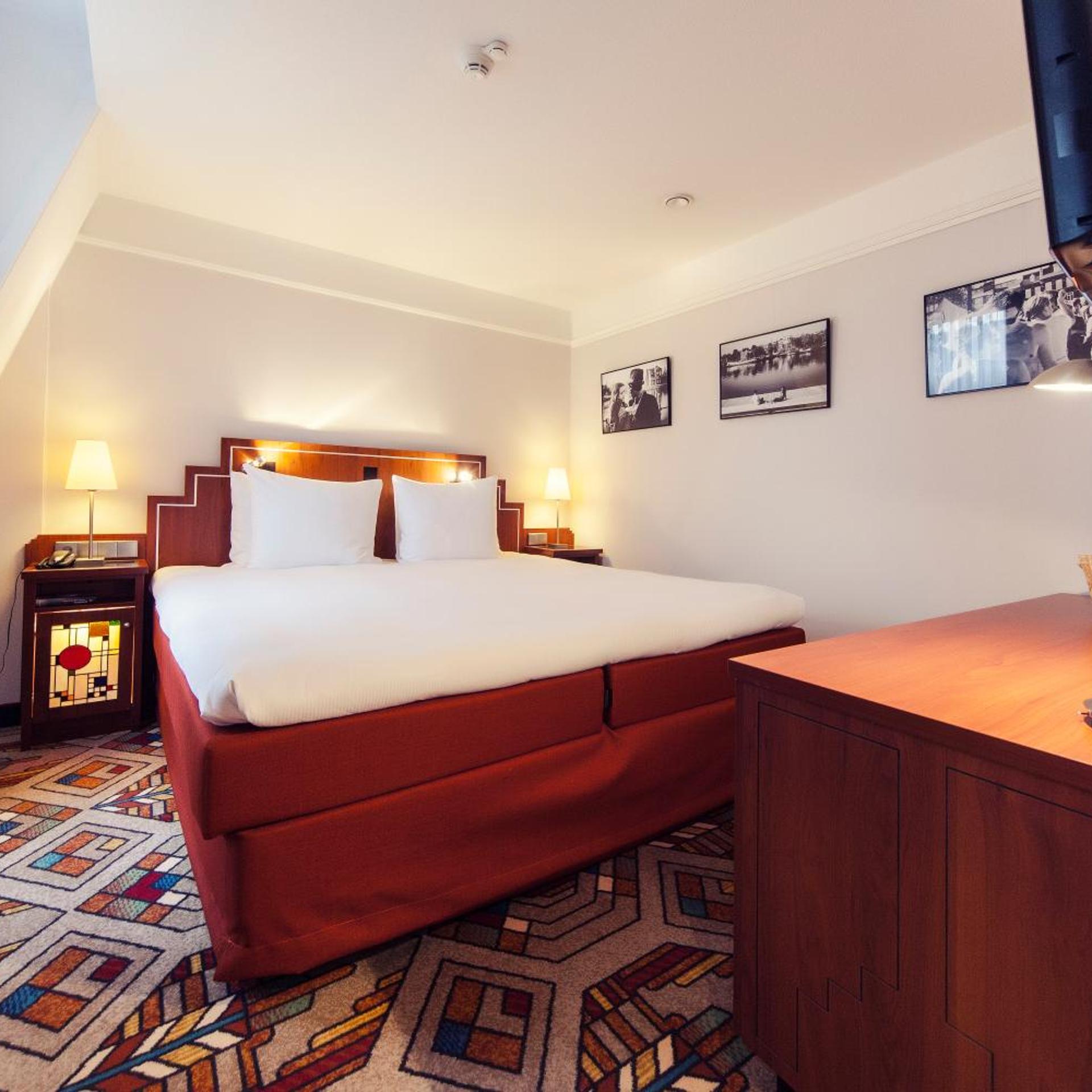 Master, Suite, Canal View