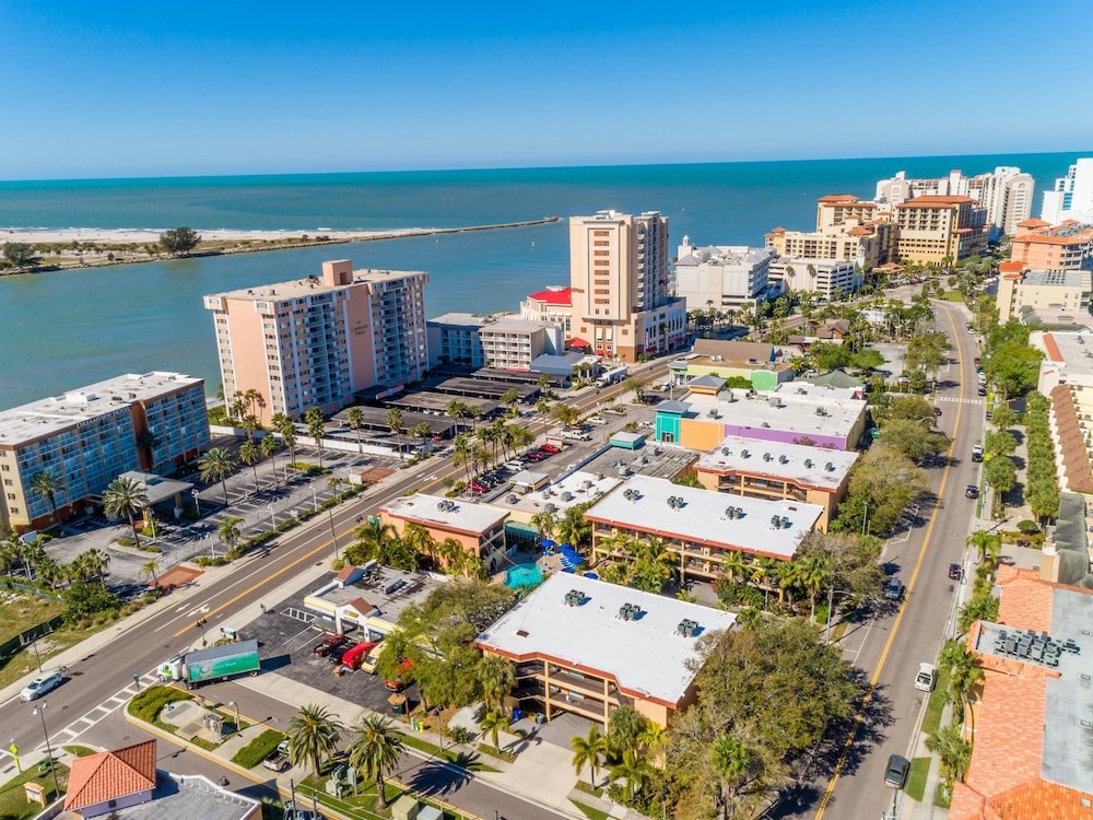 Coconut Cove Suites 20/38