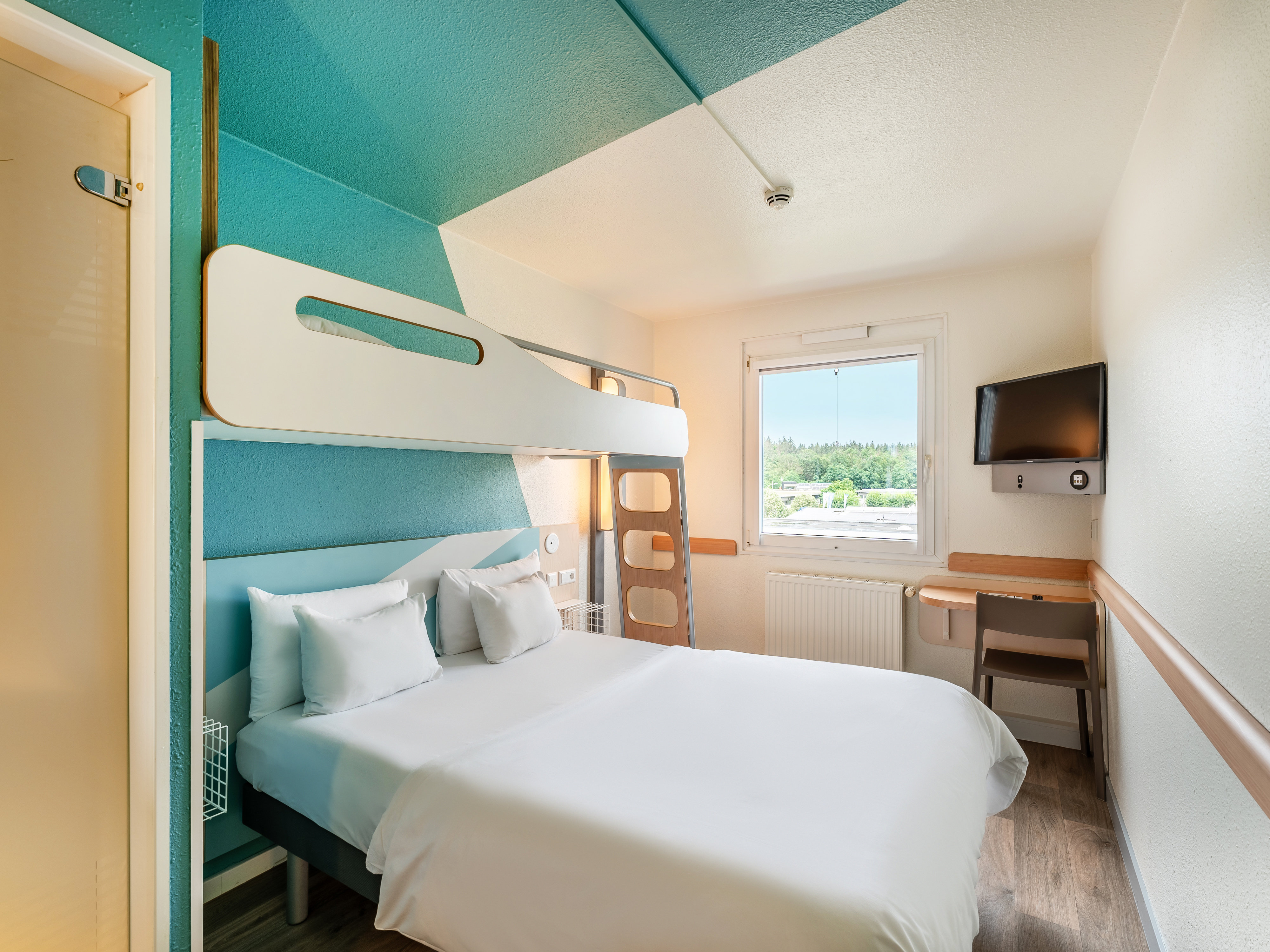 B&B HOTEL Freiburg-West 8/32