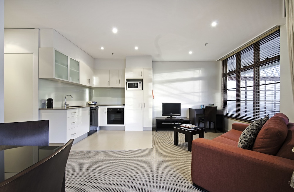 Quest Canberra 24/31