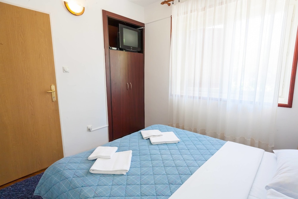 Villa Mitrovic 21/50