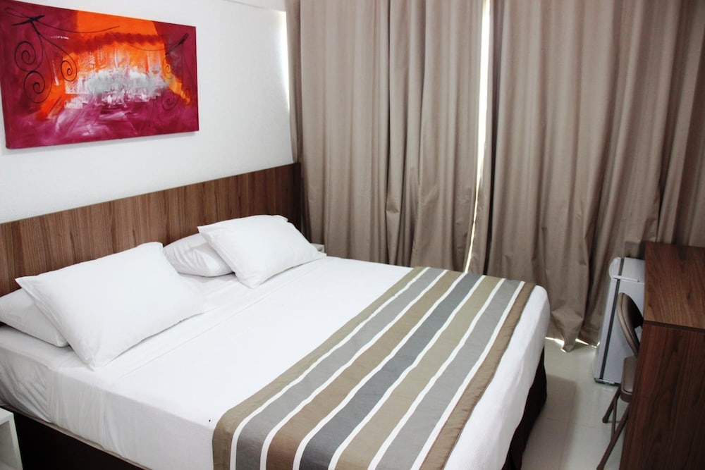 Conde Hotel 15/67