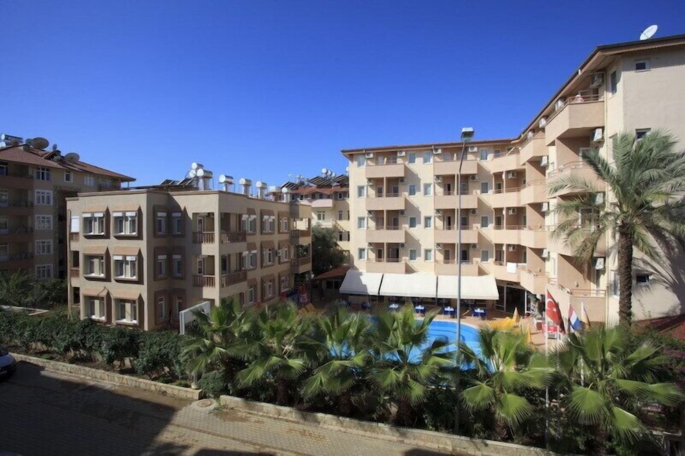 HELIOS HOTEL 8/55
