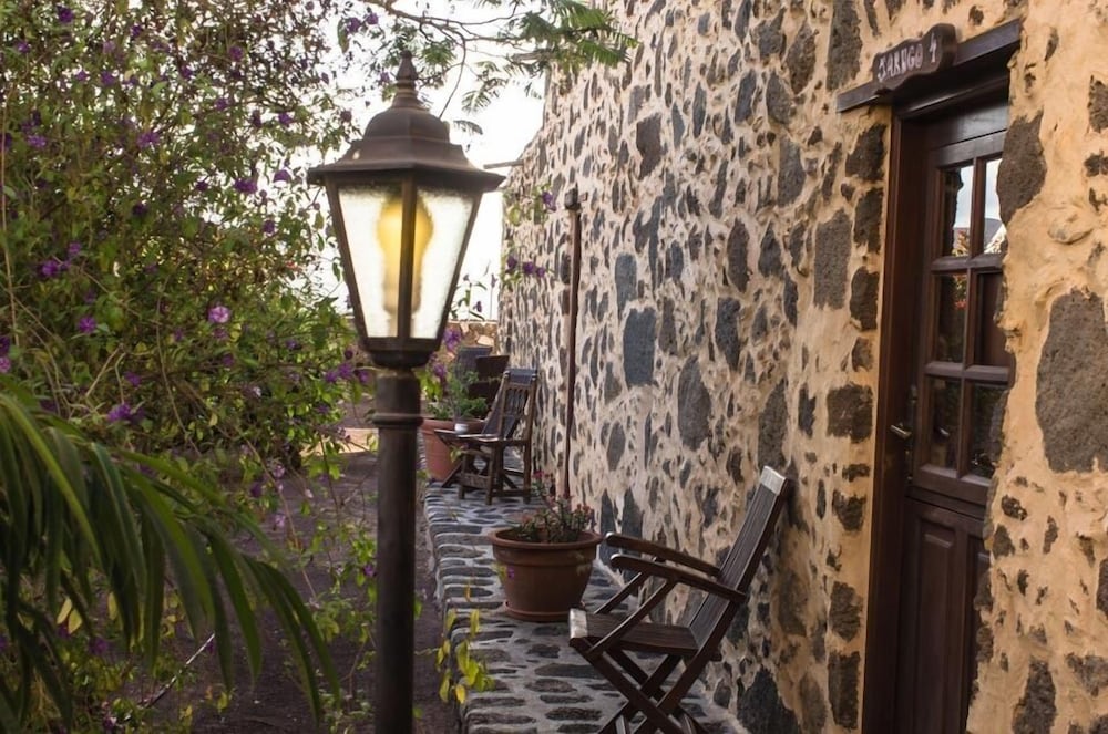 Hotel Rural Mahoh 58/64