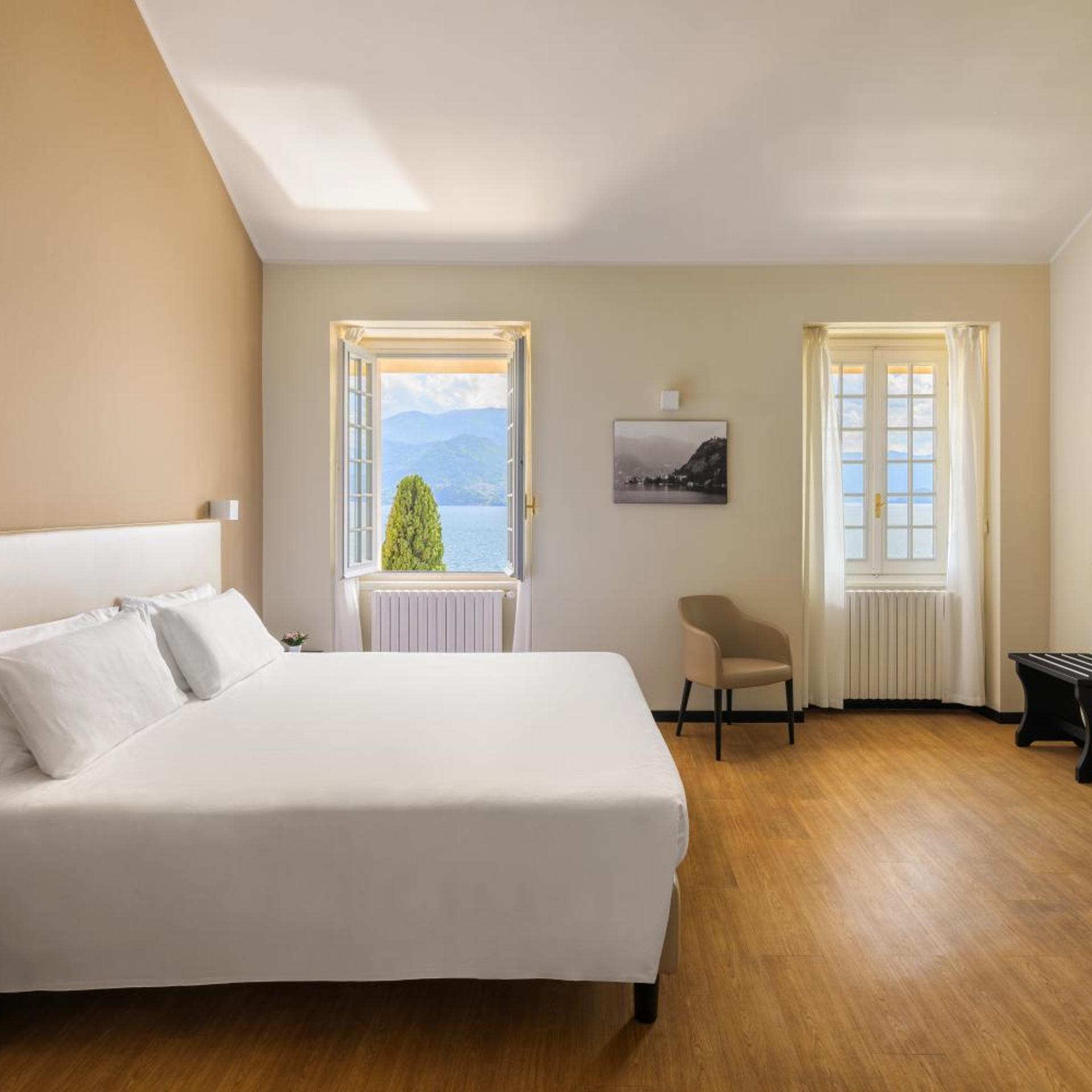 Villa Cipressi 12/50