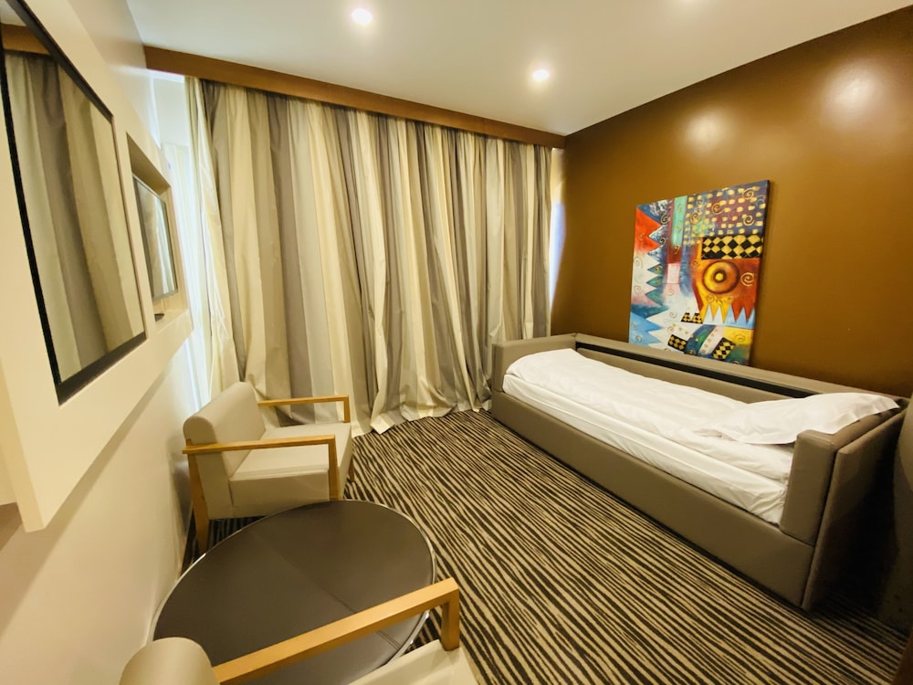 Luxotel Cannes 21/75