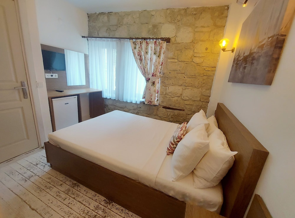 Perla Rossa Alacati 14/50