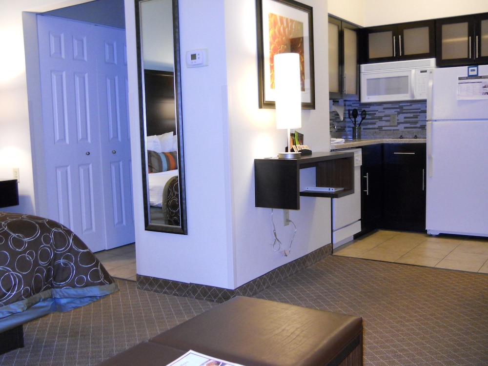 Staybridge Suites Columbus-Airport 22/50