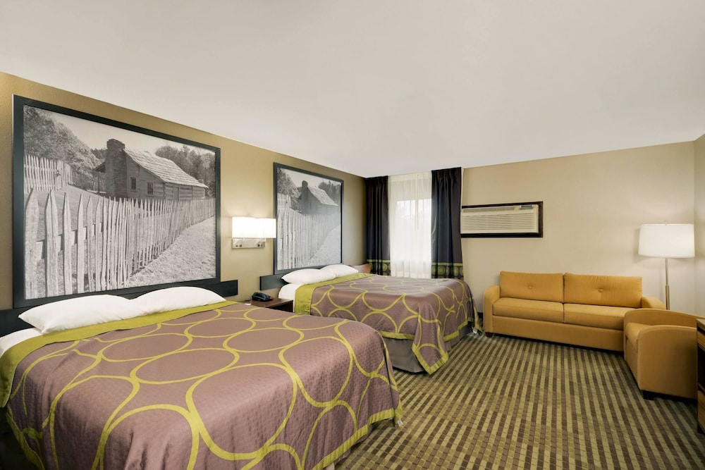 STANDARD, 2 QUEEN BEDS