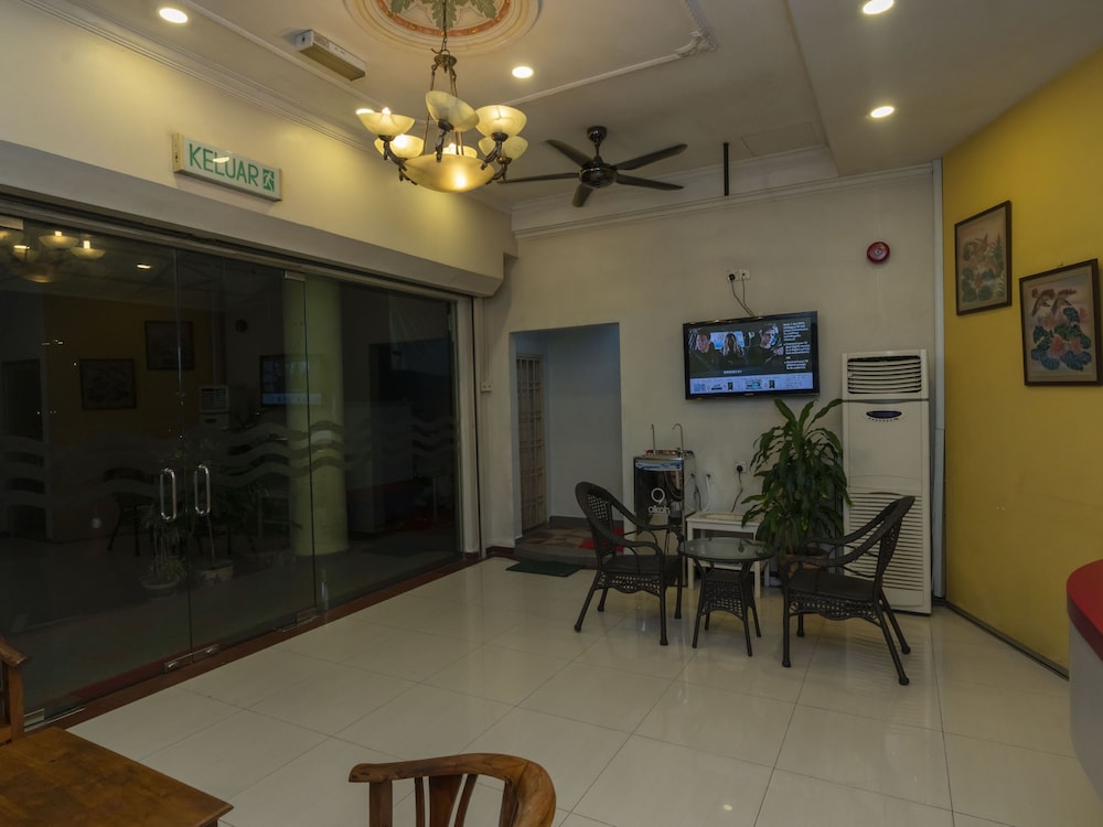 Fully Hotel Desa Tebrau 35/45