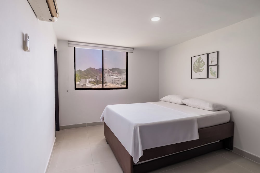 Aparta Hotel Roca Marina 9/23