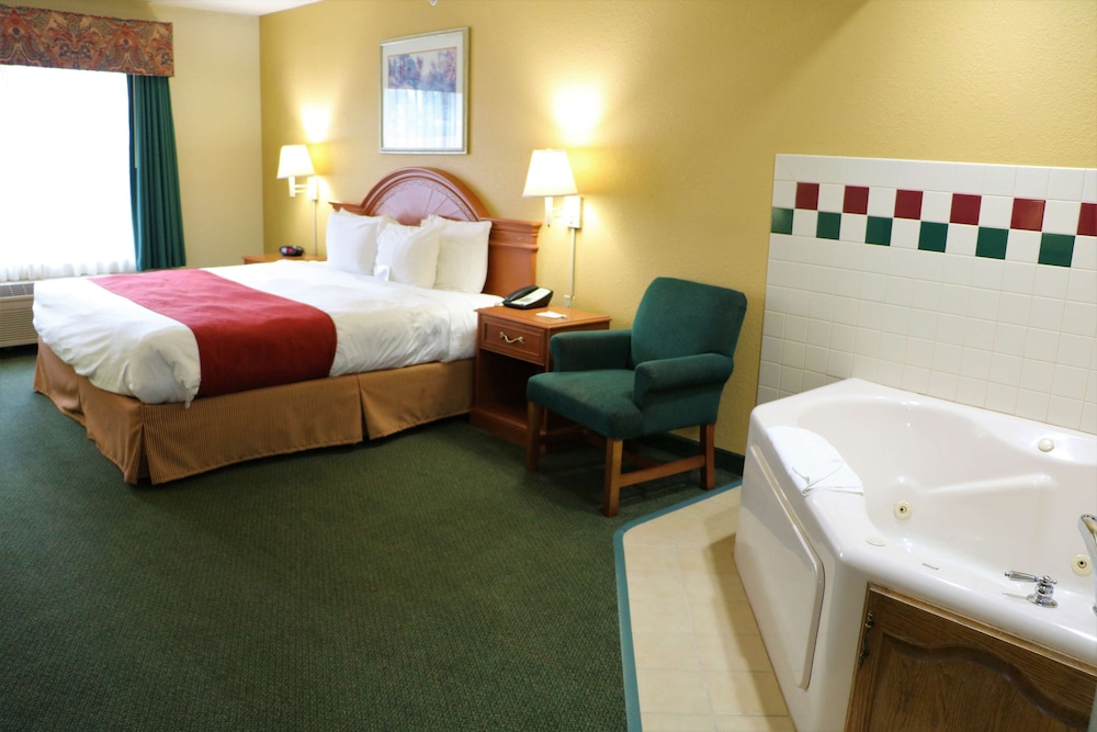 Country Inn and Suites by Radisson Stockton IL 10/29