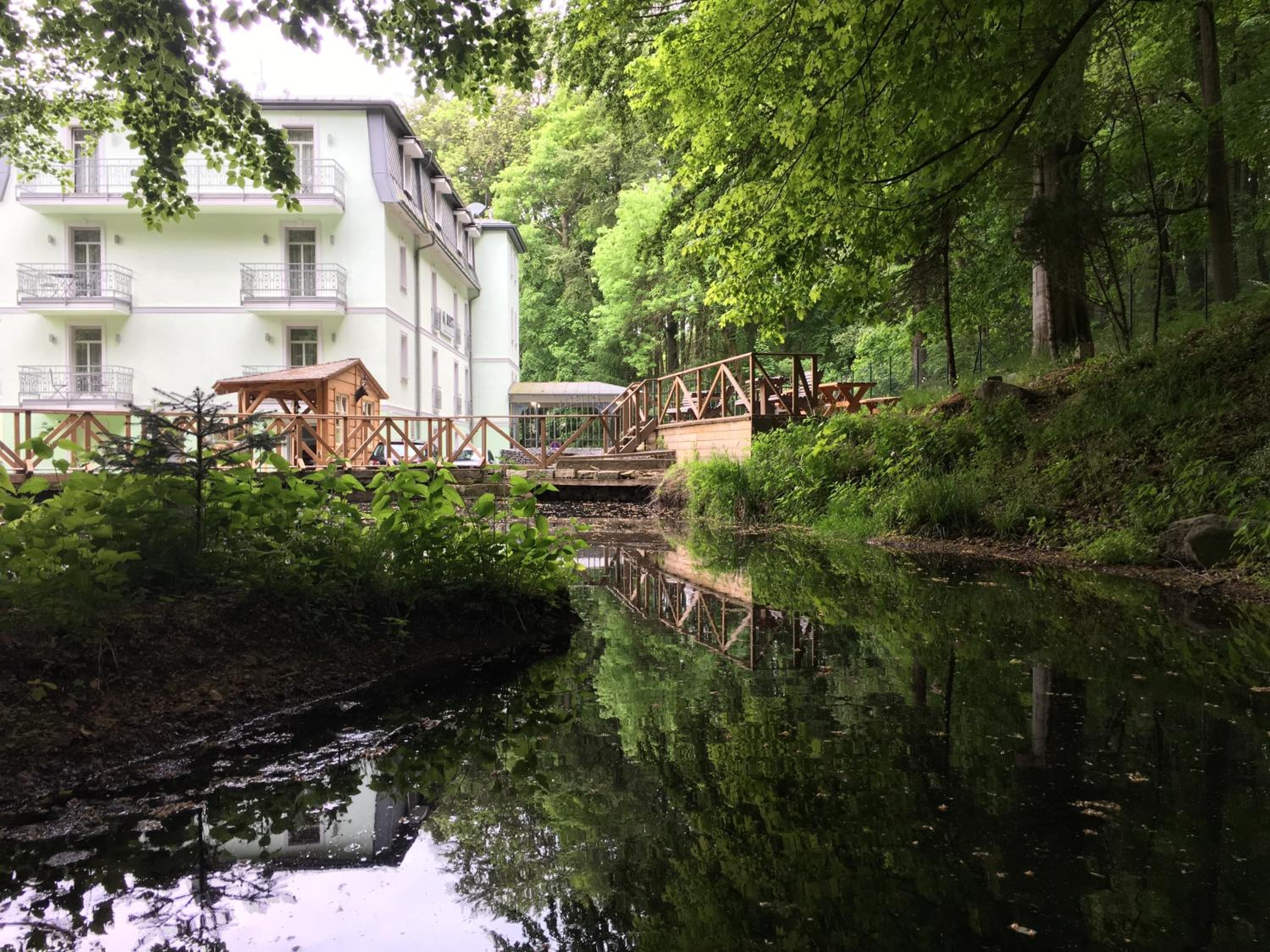 Parkhotel Forest 51/60
