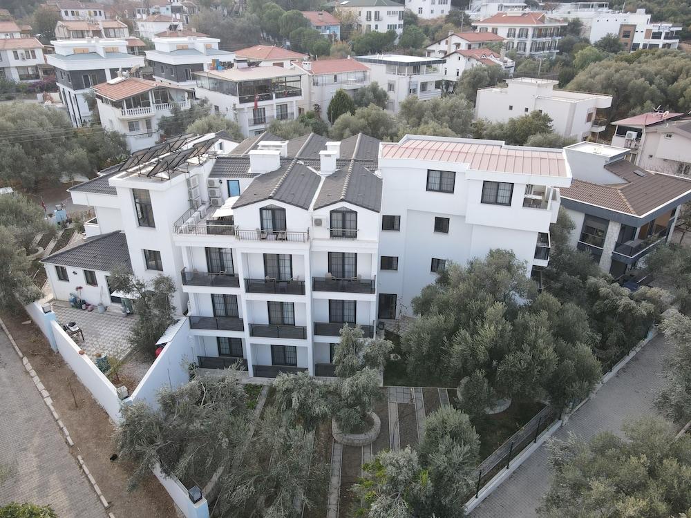 Deniz Otel 1/33