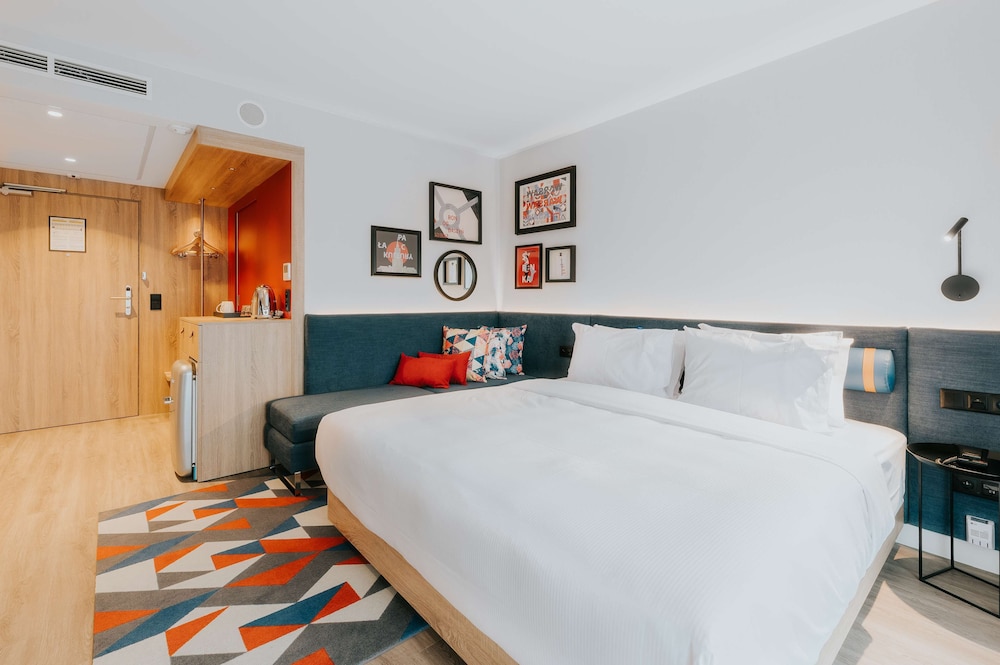 Hampton by Hilton Warsaw Reduta 16/72