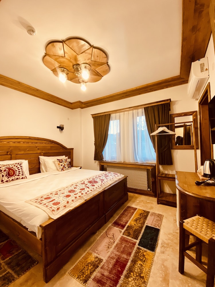 Pashahan Hotel 5/43