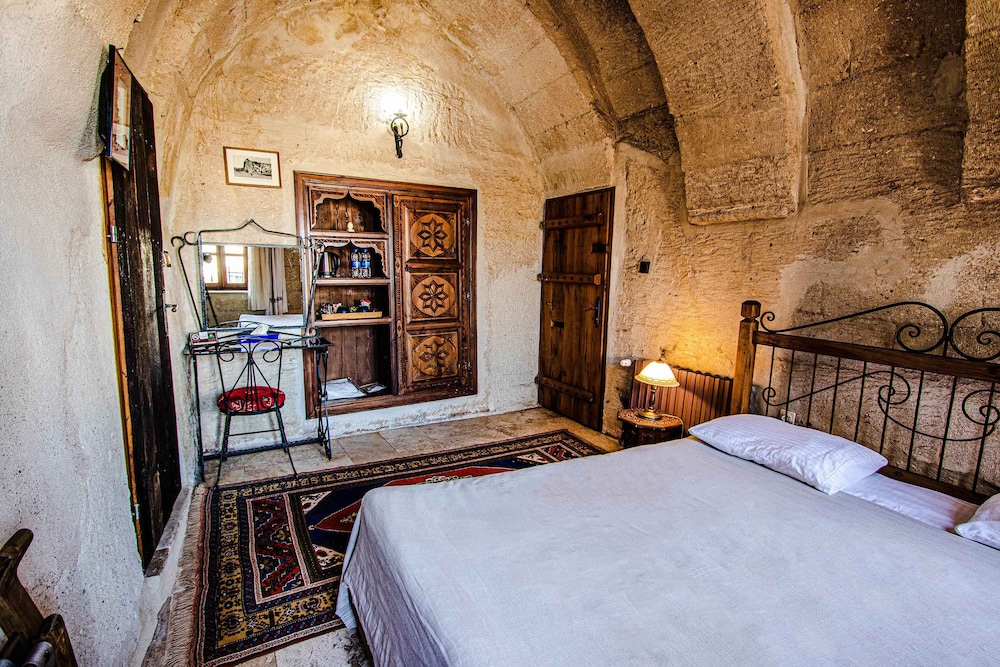 Kelebek Special Cave Hotel 15/84