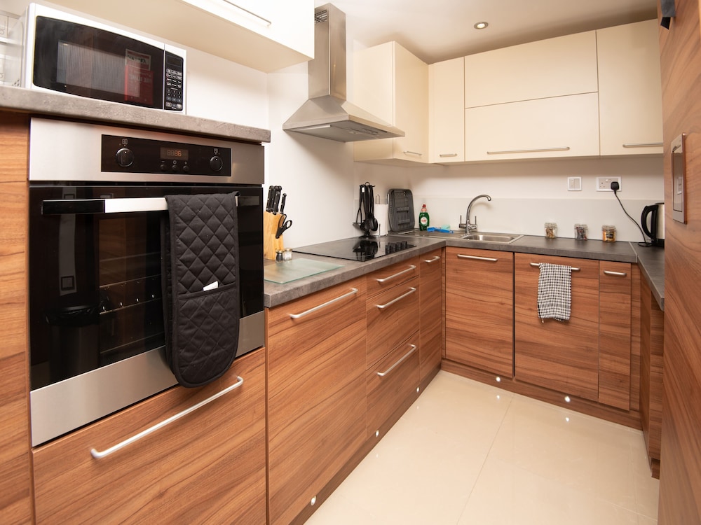 Livin Serviced Apartments 68/68