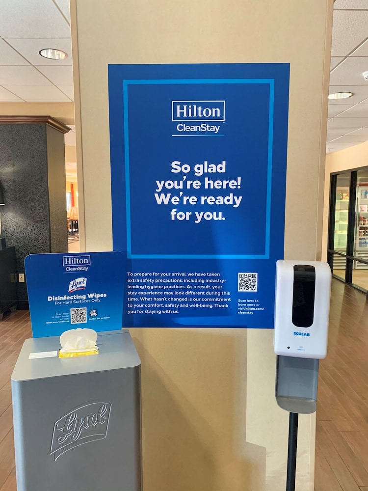 Hampton Inn Champaign/Urbana 4/63