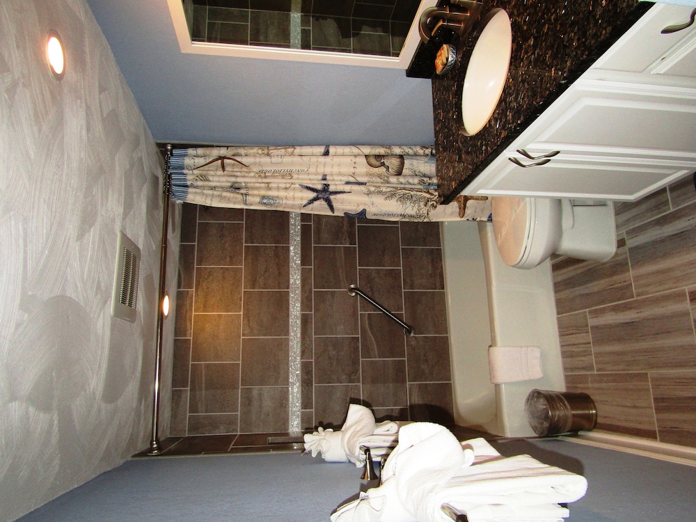 Club Regency in Regency Towers 40/41