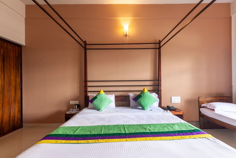 Premium, Queen Bed