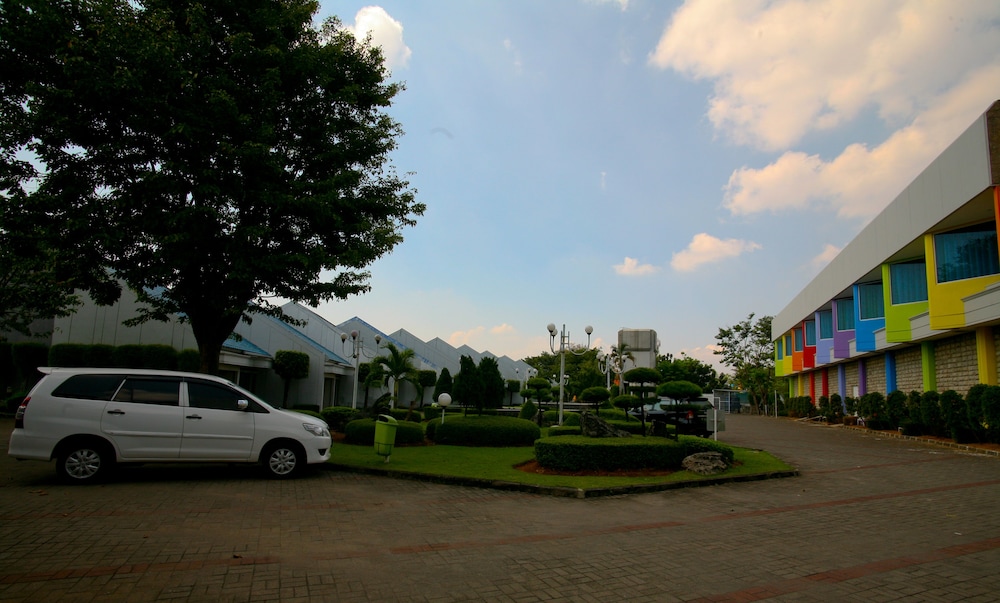 Hotel New Puri Garden Bandara Semarang 36/44