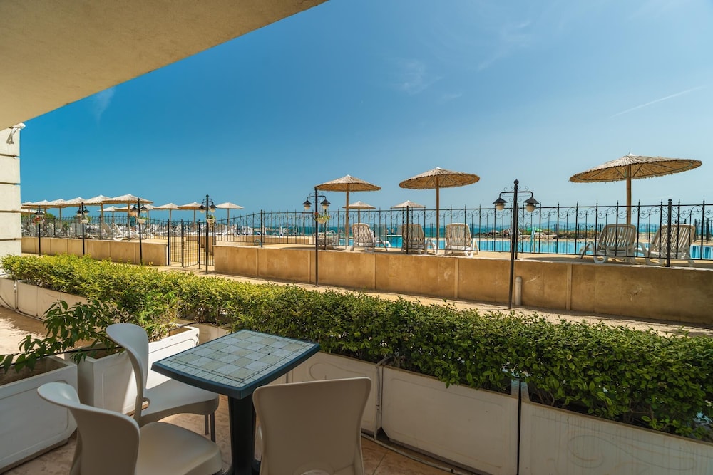 Festa Pomorie Resort 47/50