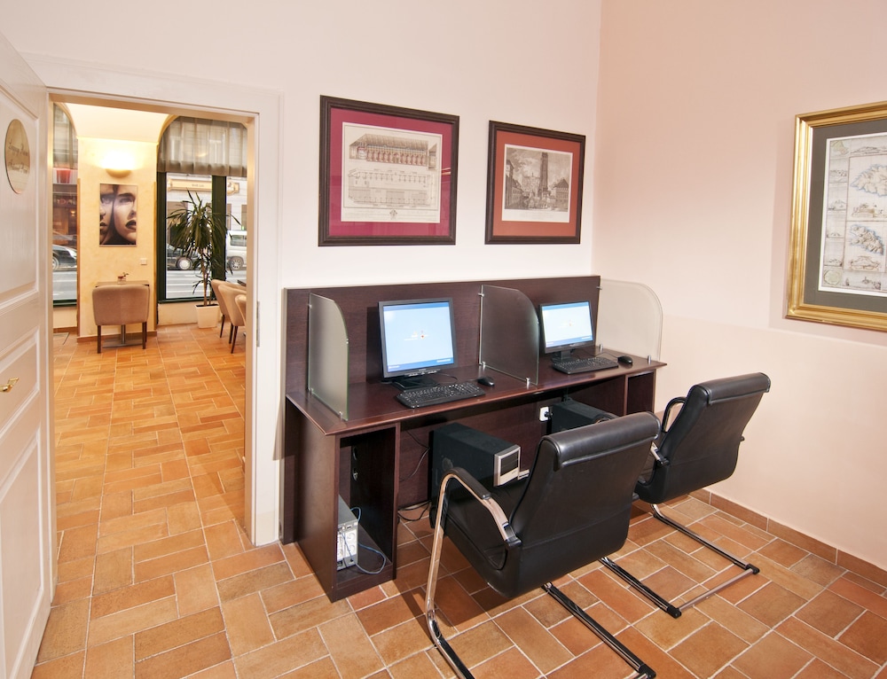Hotel Praga 1 42/44