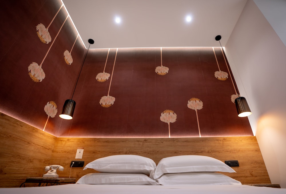 swimming pool spa