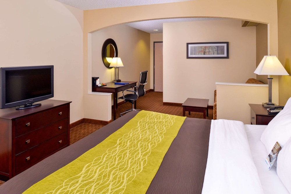 Holiday Inn Express And Suites Joplin Southeast by IHG 11/58