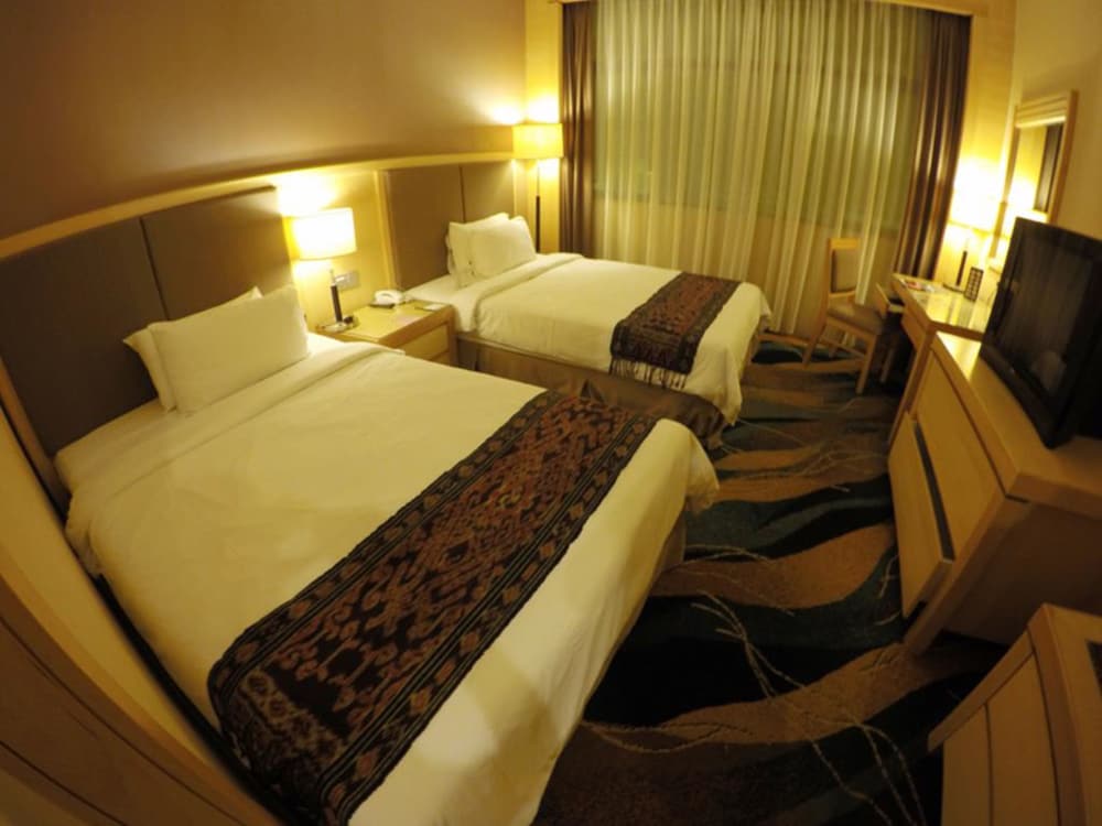Imperial Palace Hotel 26/52