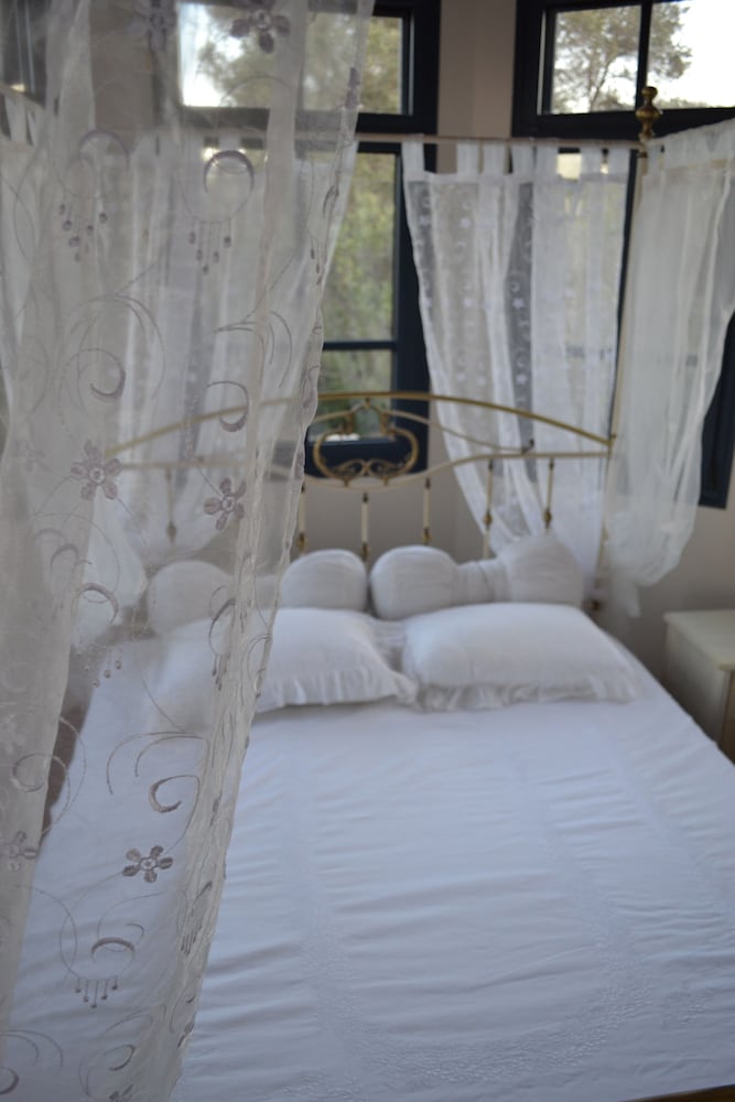 Mikamas Villa 15/45