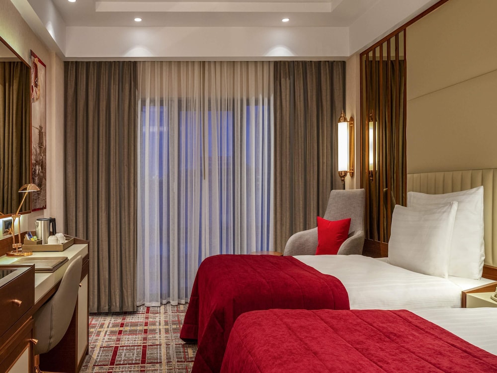 SUPERIOR, TWIN BEDS