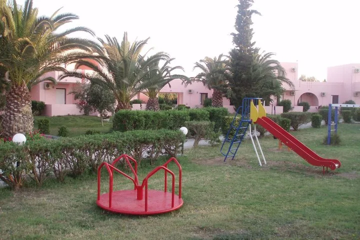 ROSELANDS HOTEL BUNGALOWS 10/43