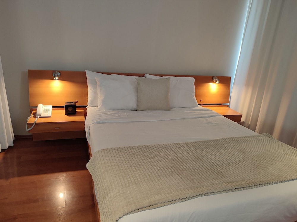 Lombardo Suites 14/50