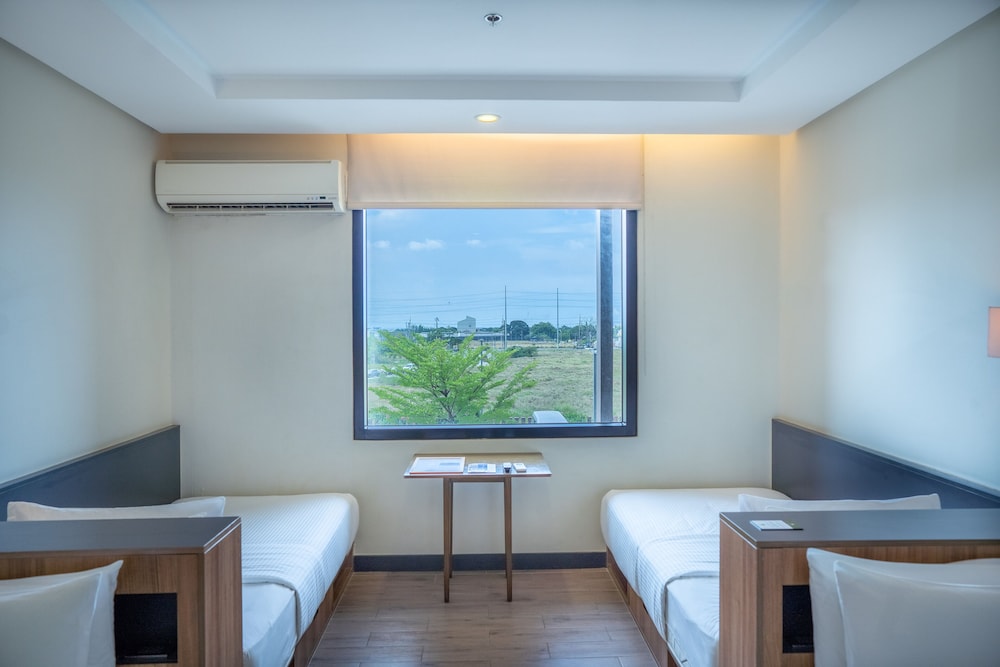 The Bayleaf Cavite 8/24