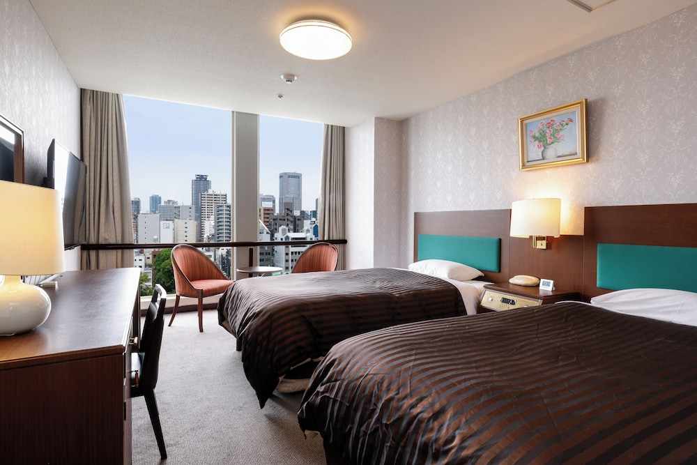 DELUXE, TWIN BEDS