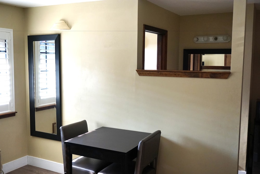 Travelodge by Wyndham Concord 13/14