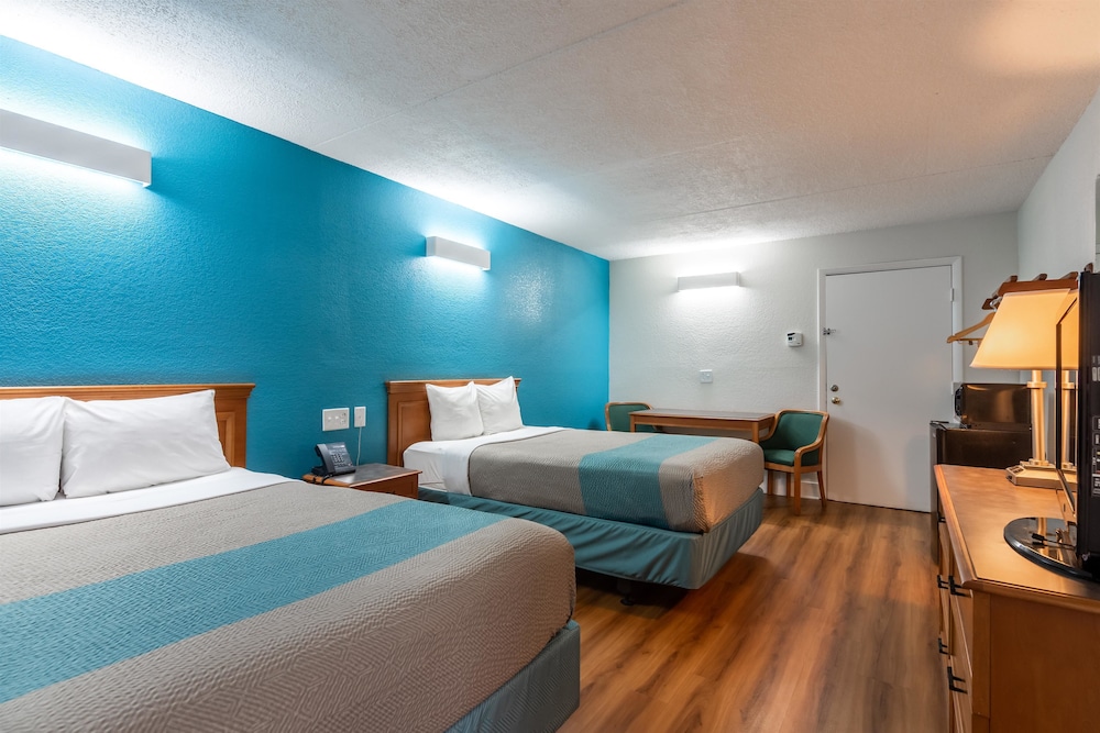 Motel6 North Little Rock, AR - McCain 21/56