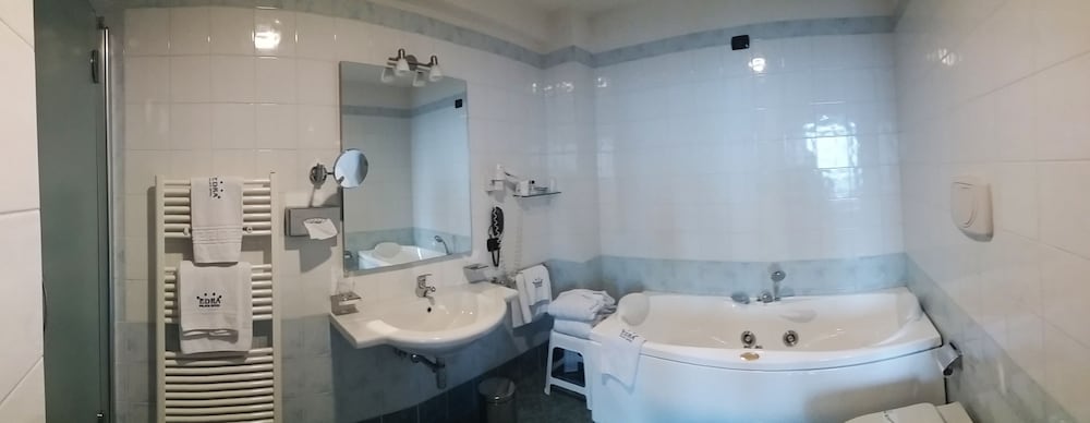 Edra Palace 29/75