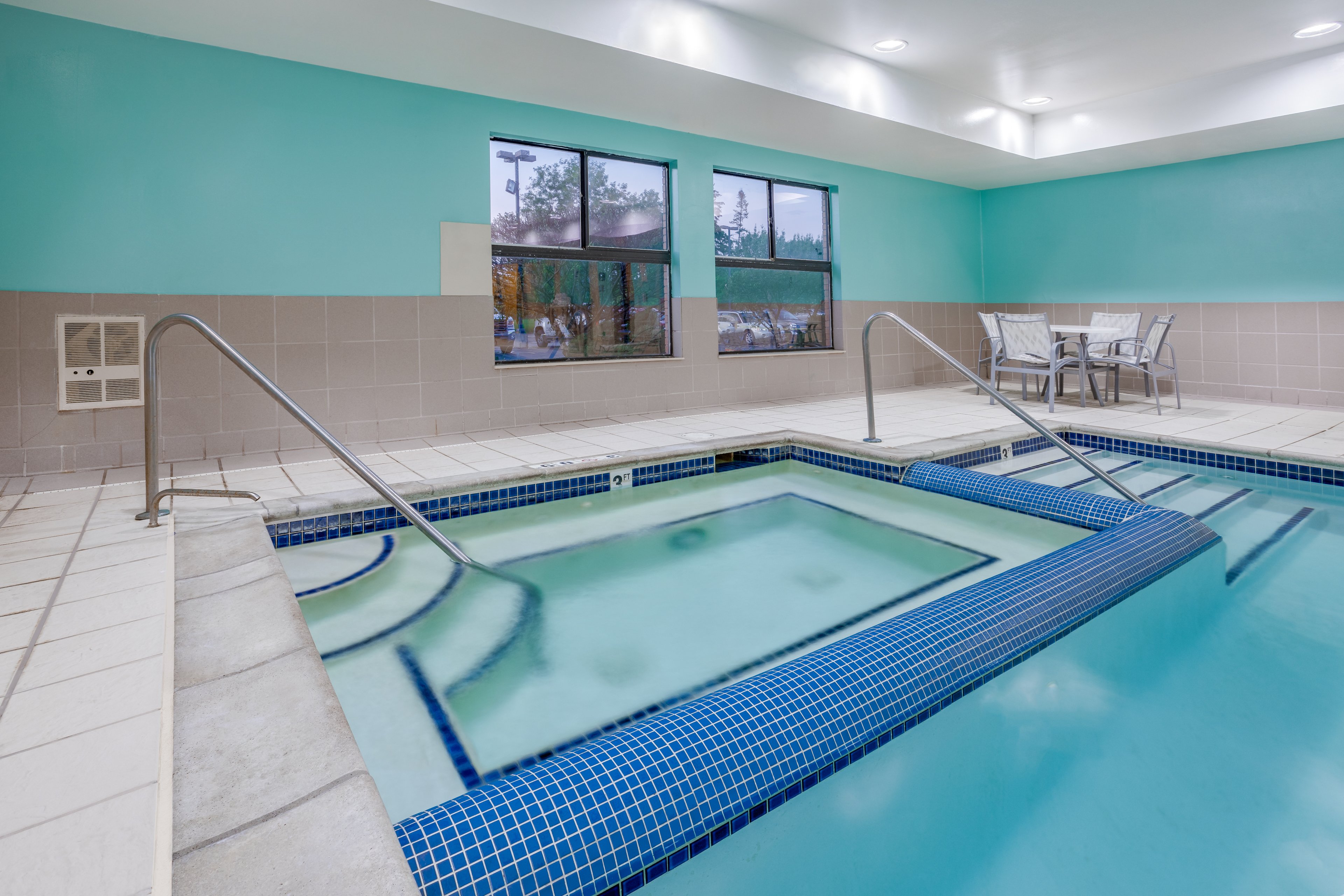 Holiday Inn Express Hotel Suites Canton 30/62