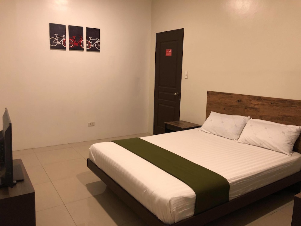 Golite Hostel 10/18