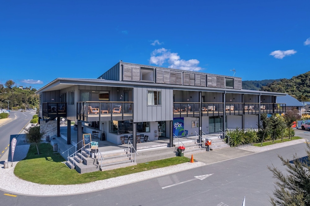Kaiteriteri Reserve Apartments in KAITERITERI