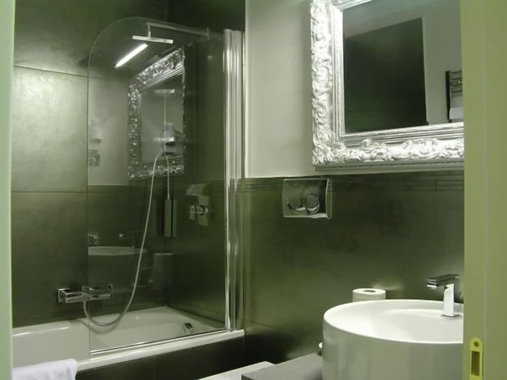 LH Hotel Andreotti 50/50