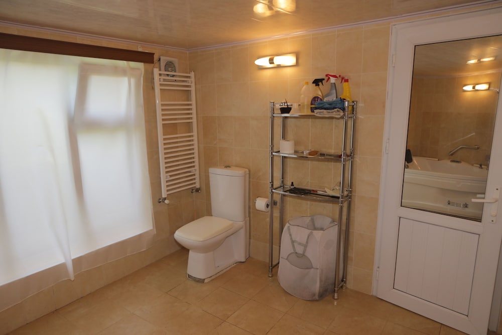 Guest House Caucasus 48/48