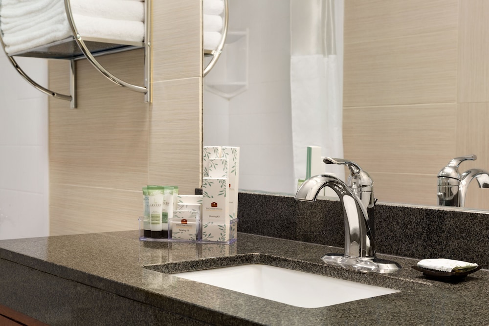 Poco Inn And Suites Hotel Conference Centre 34/58