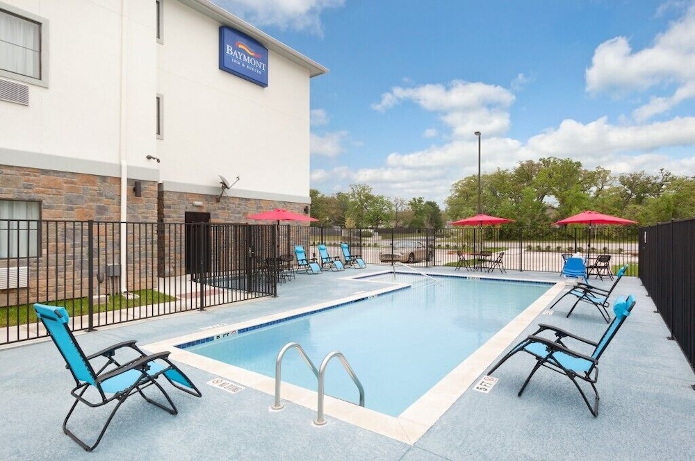 Baymont by Wyndham College Station 18/39