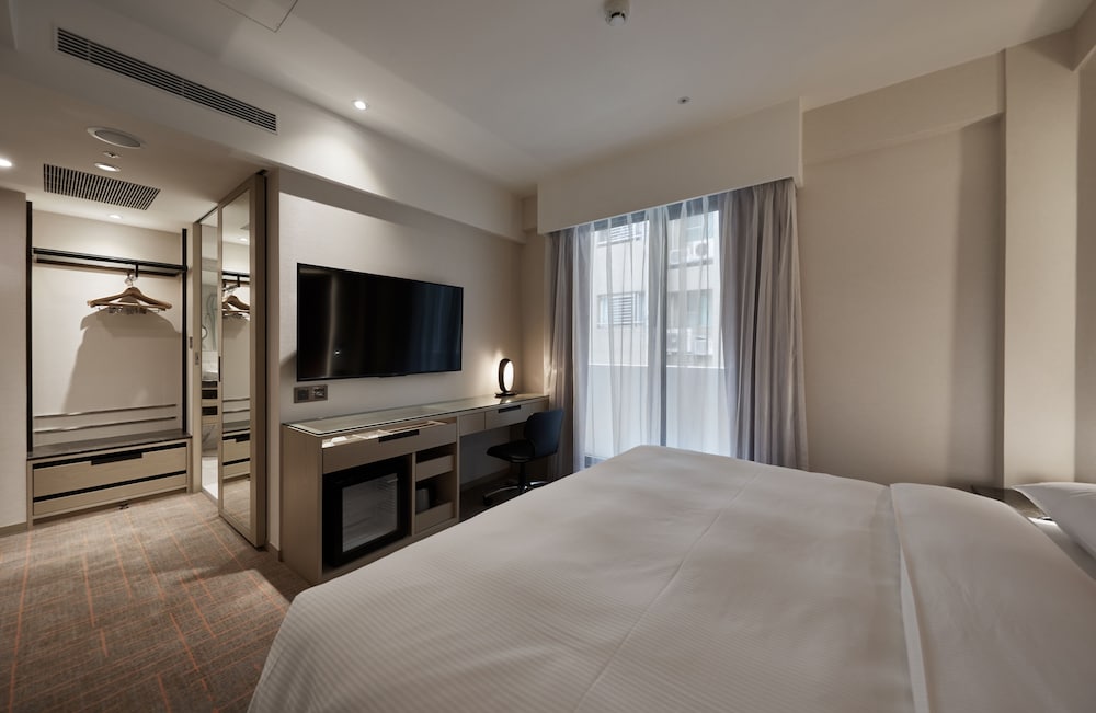 SUPERIOR, QUEEN BED, BALCONY