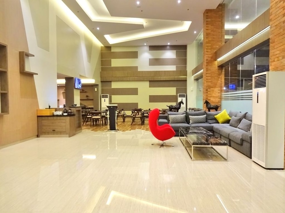 Hotel 88 ITC Fatmawati 30/42